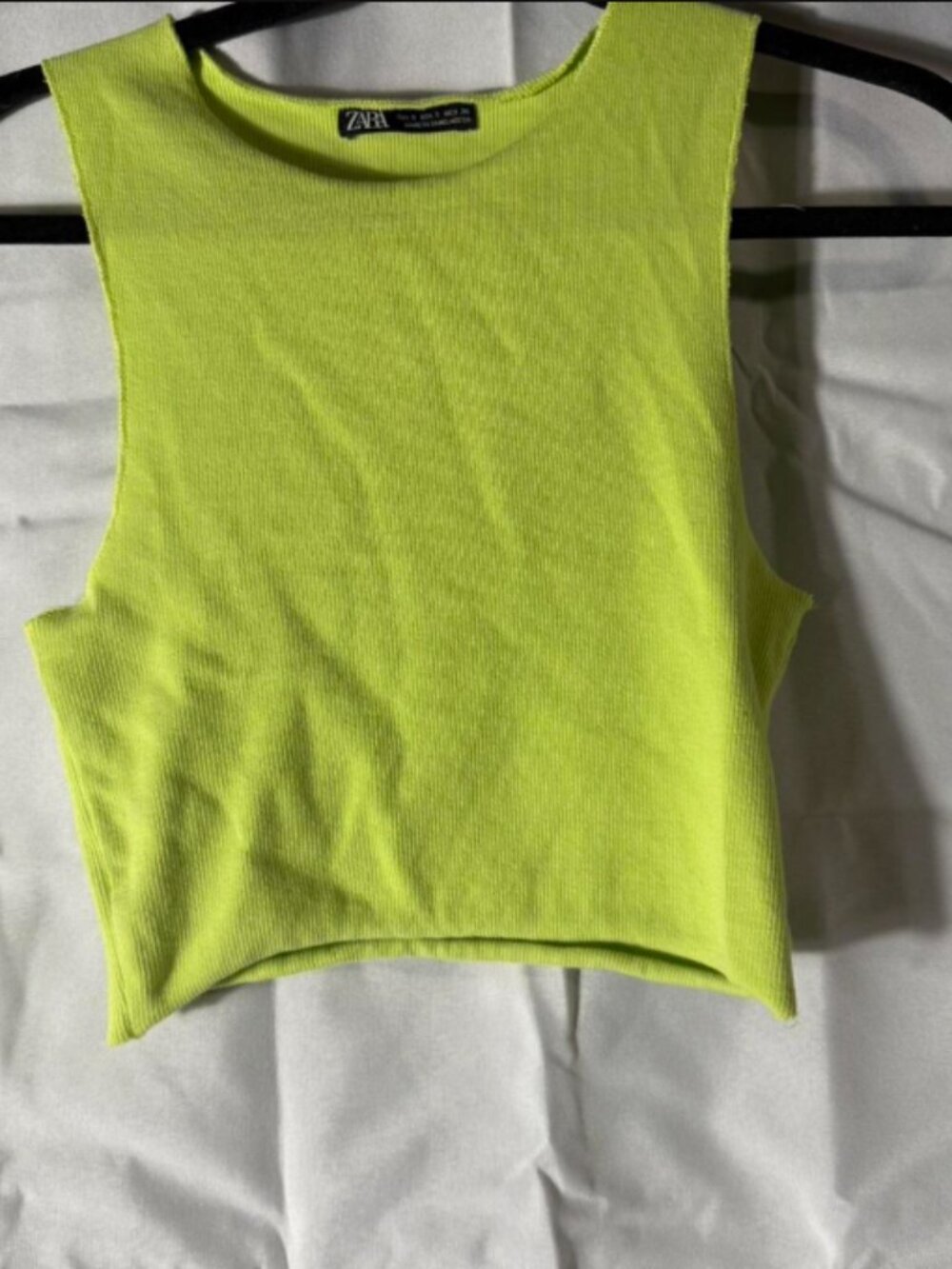 Zara Women's Green & Yellow Crop Top – Size S 💚💛